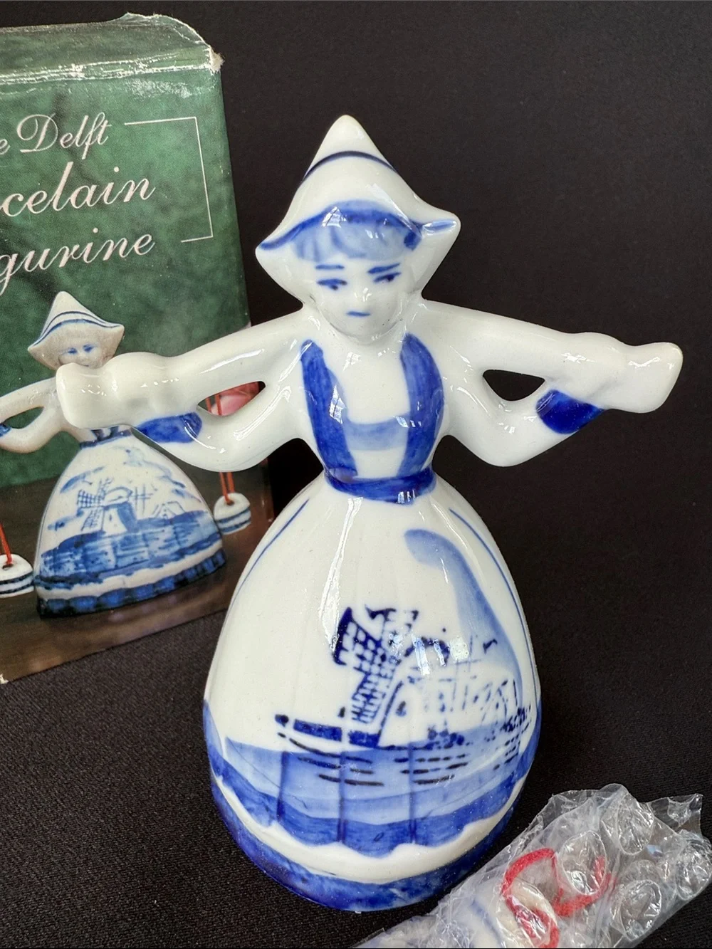 Delft blue white